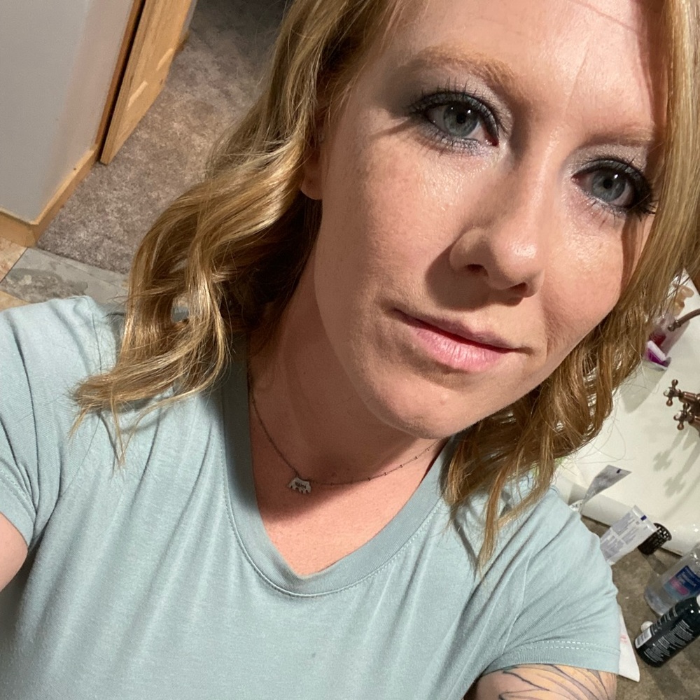 Meet your Posher, Mistie